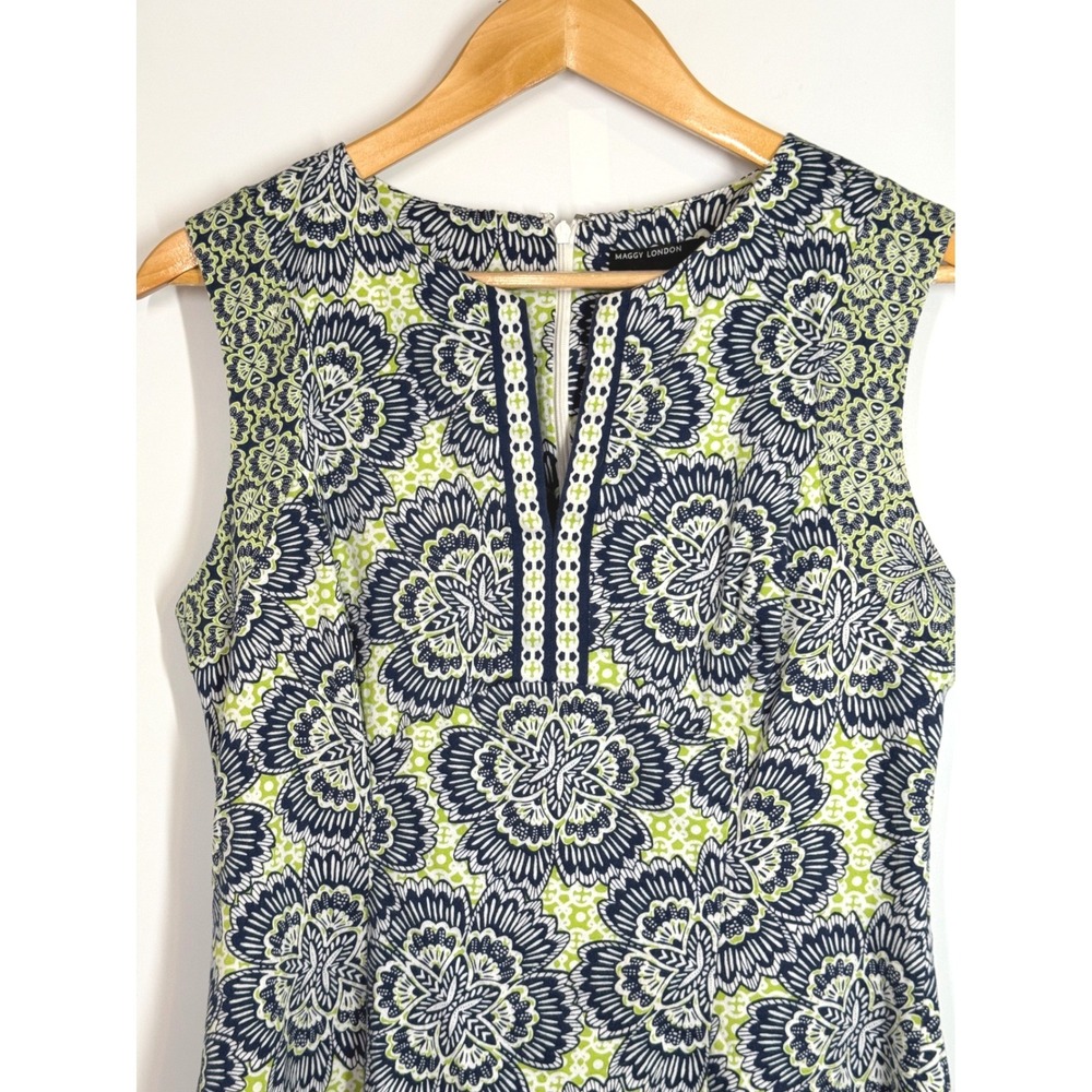 Maggy London Blue Lime Green Floral Medallion Fit & Flare Dress Size 10 Summer - Picture 3 of 11